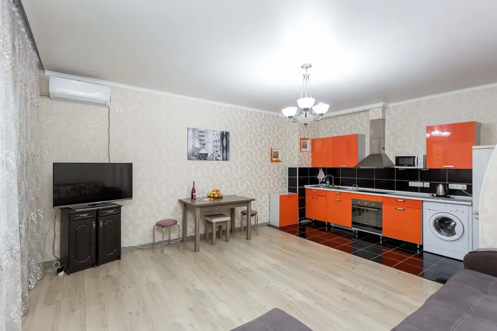 Квартира Двухкомнатная квартира, Посольство США — Алматы