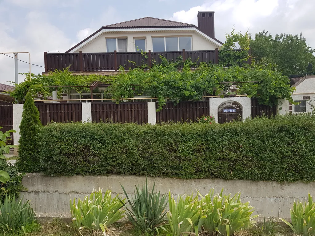 Коттедж Этаж в доме — аренда посуточно в Кабардинка