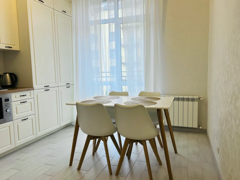 Уютная квартира с видом на сосновый лес