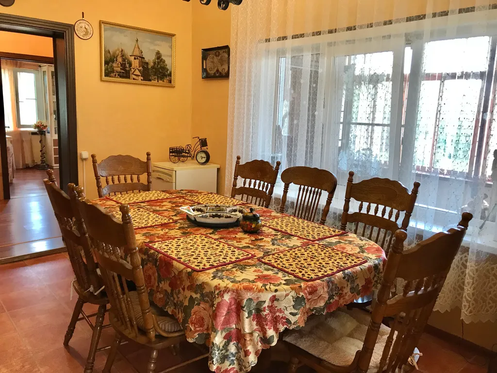 Уютный дом в тихом районе центра города