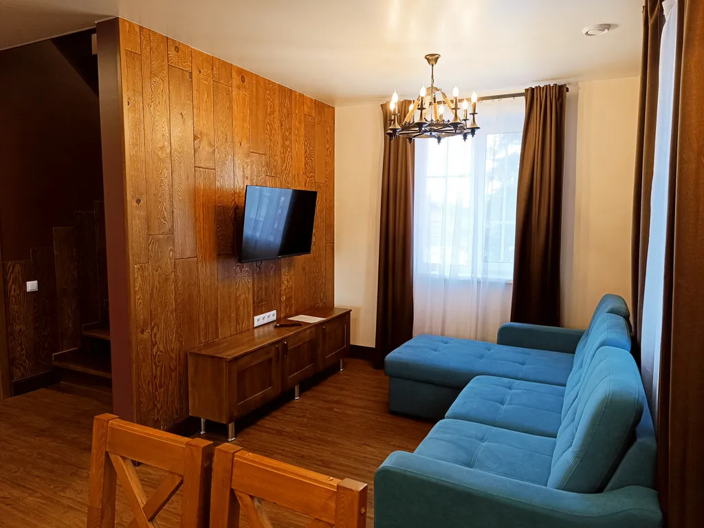 6-комнатный Дом