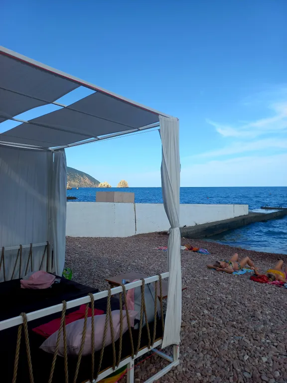 Комната в квартире с видом на море, кондиционер, дом новый