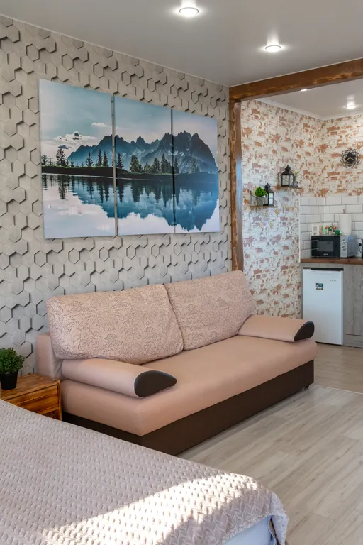 Уютный новый дом в тихом местечке