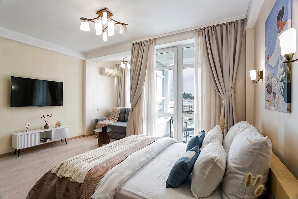 Садовая. В самом центре, вид на море