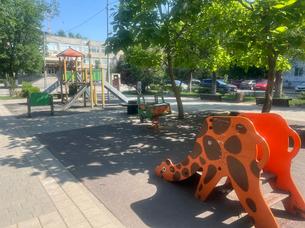 Двухкомнатная квартира в центре золотого квадрата на Северром