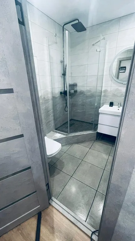 Студия в центре с видом на горы и парк