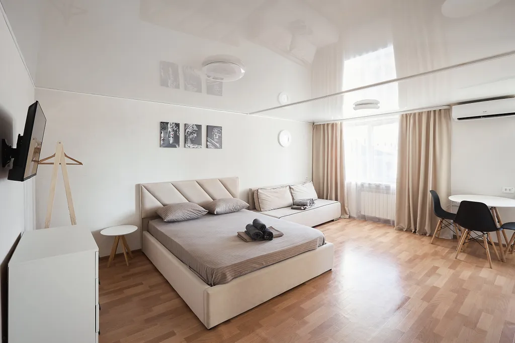 Уютная, светлая, свежая студия в центре города