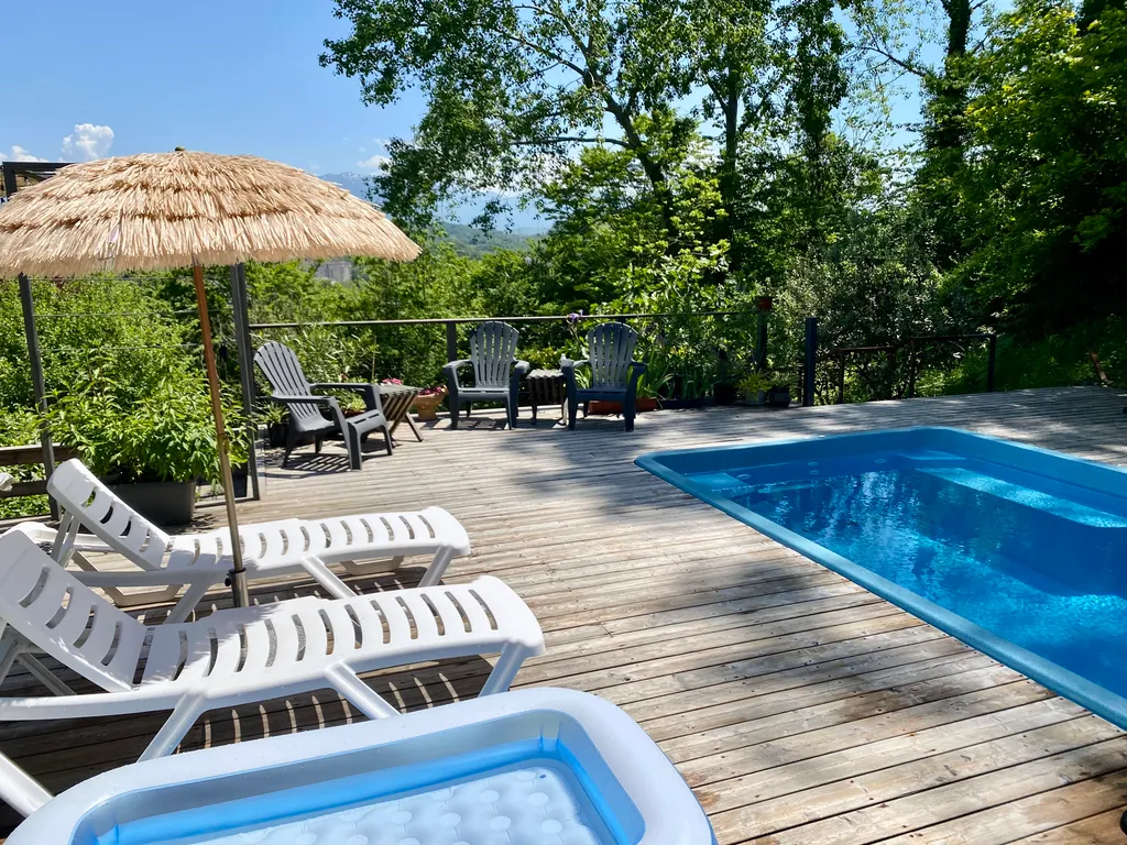 Коттедж 3-комнатная квартира в доме с видом на горы и море — аренда посуточно в Адлер