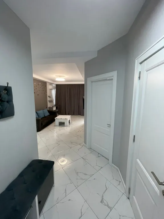 Квартира Светлая стильная квартира с 3 комнатами — Батуми