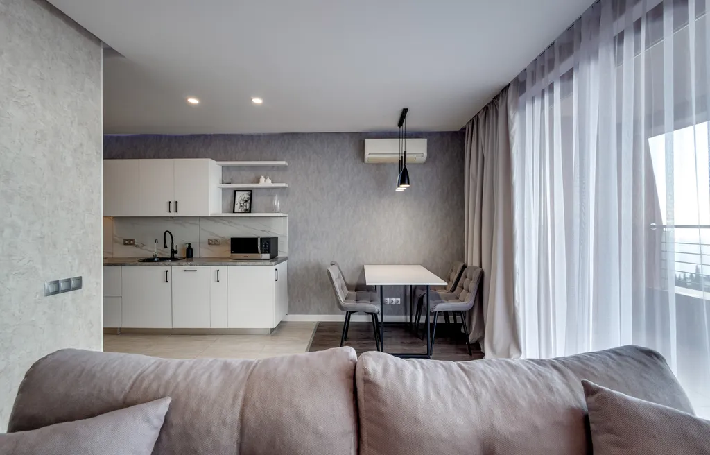 Трехкомнатная квартира с видом на море