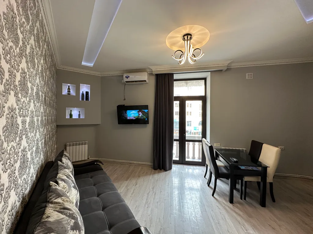 Уютная квартира с евро-ремонтом в центре город