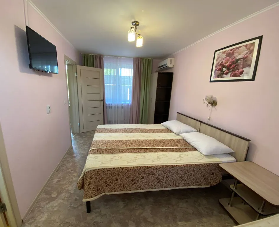 Квартира Апартаменты №2 — аренда посуточно в Ейск