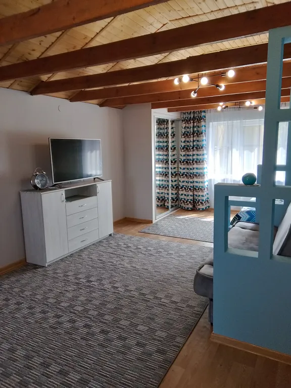 Уютная студия в тихом зелёном районе