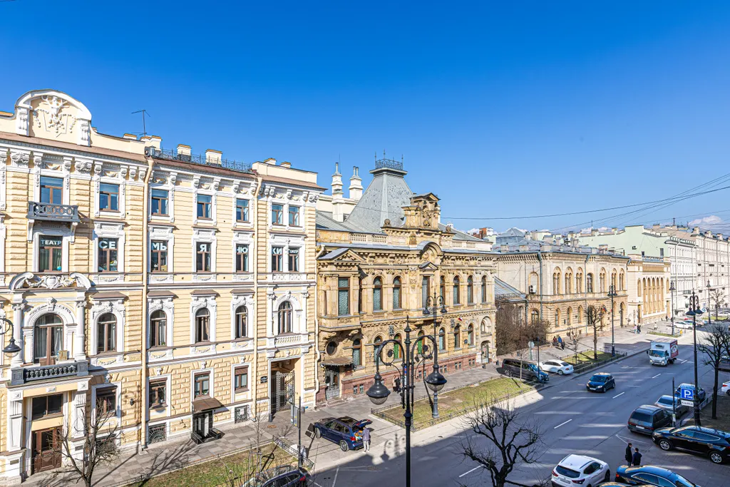 Квартира Большая трехкомнатная квартира в центре города — Санкт-Петербург