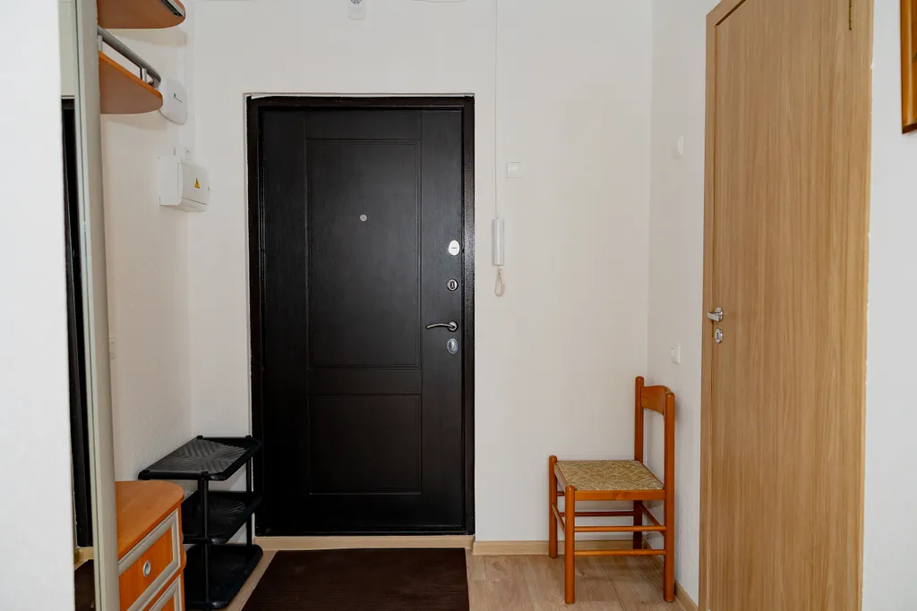 Апартаменты на набережной реки Иртыш