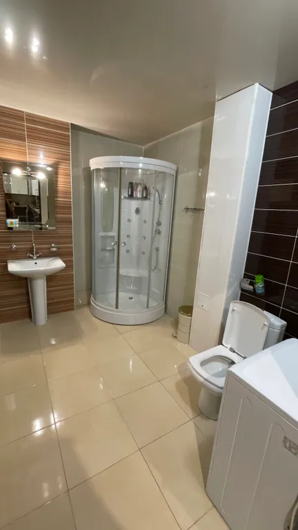 Уютная квартира с видом на город и горы