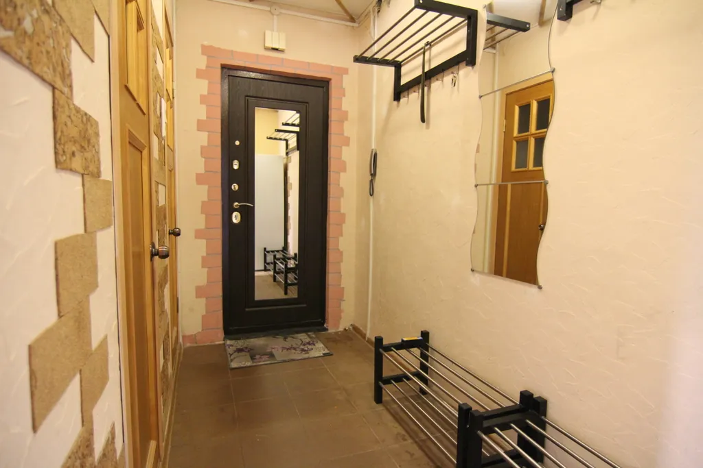 Трёхкомнатная квартира класса стандарт в спальном районе города