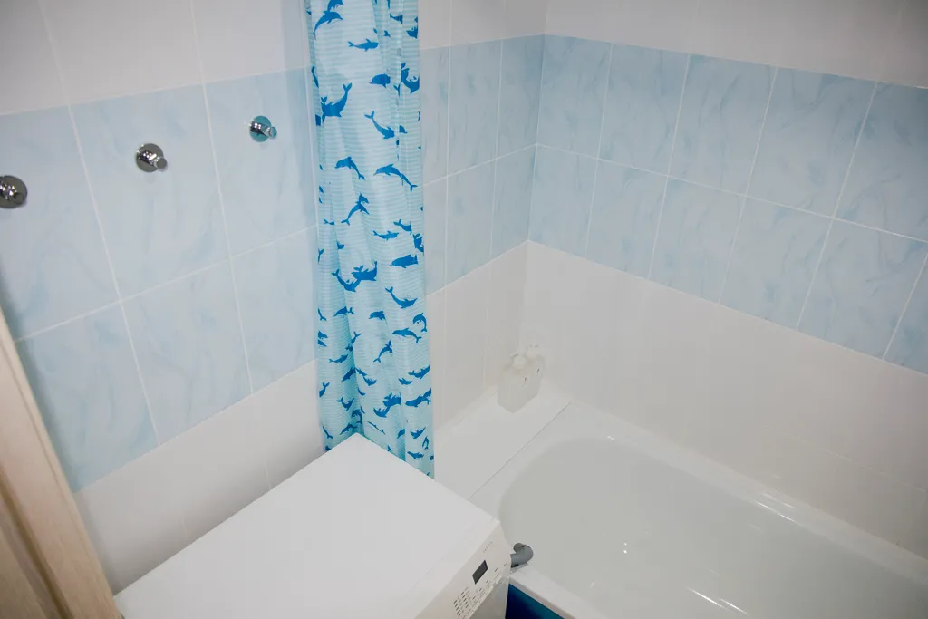 Теплая двухкомнатная с большой кухней