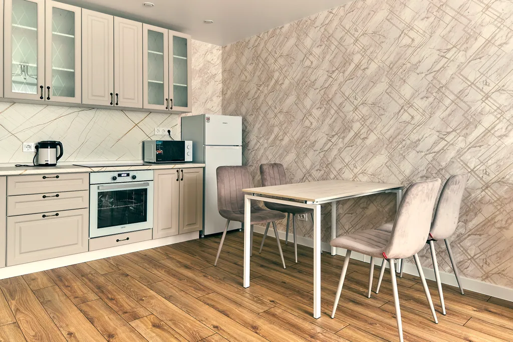 Современная квартира с большой кухней-гостиной