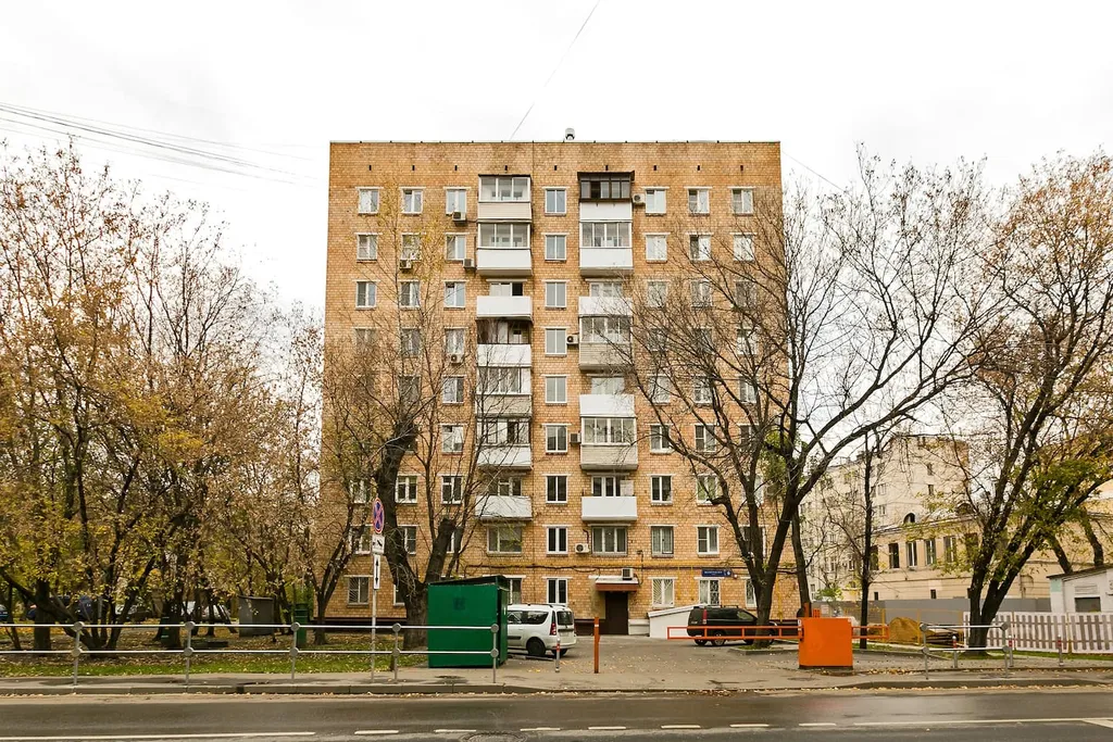 Студия с балконом