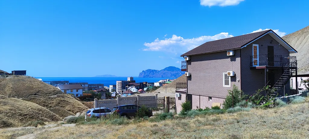 Апартаменты с балконами и панорамным видом на море и горы