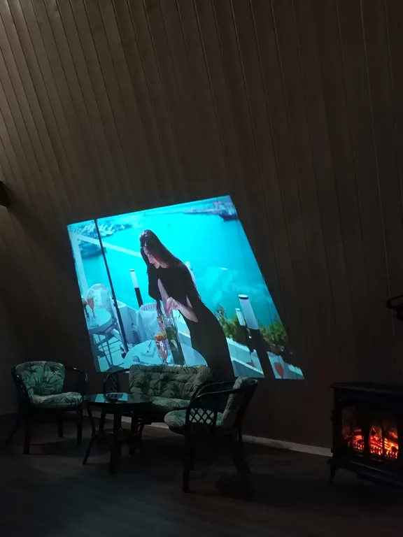 А-фрейм с чаном у леса