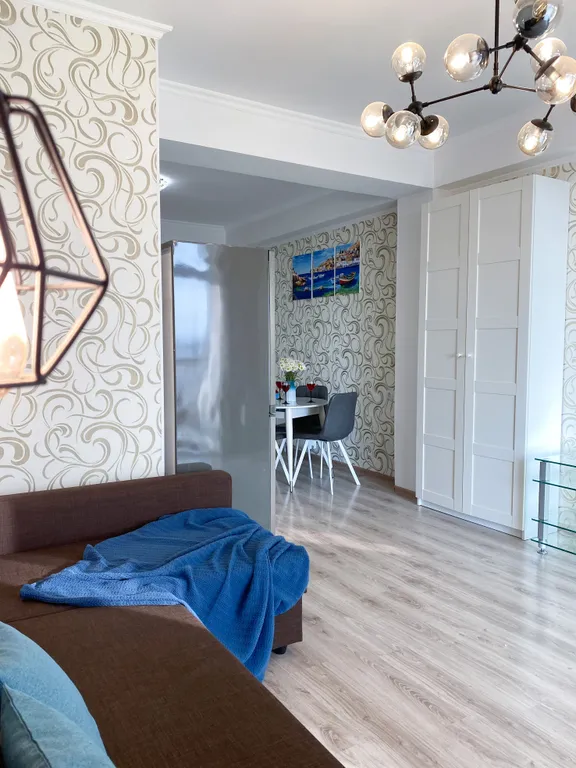 2-комнатные видовые апартаменты с бассейном у моря