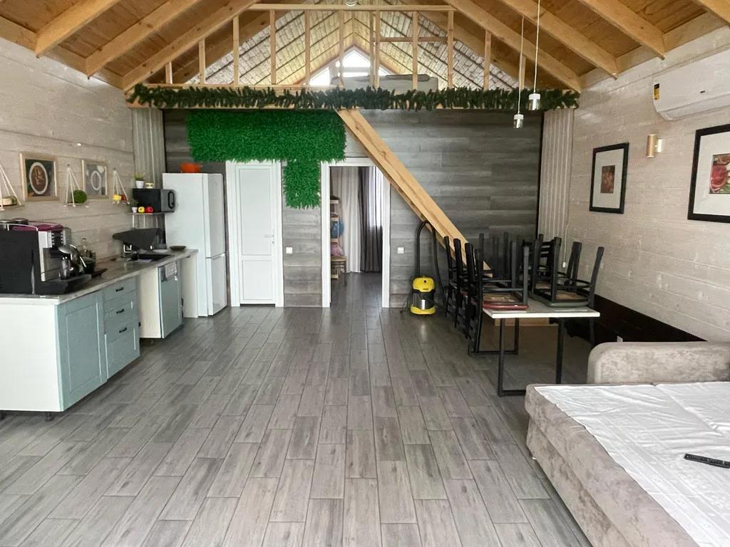 Дом на берегу озера