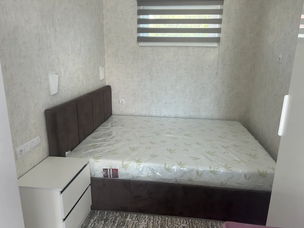 Домик в малине у моря