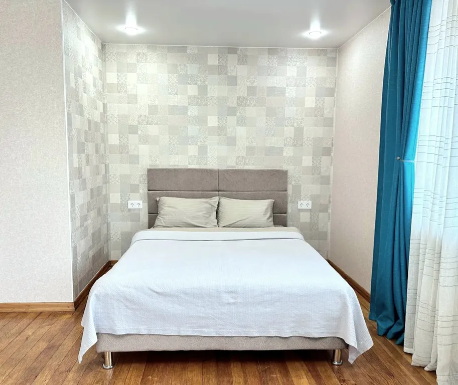 1-комнатная квартира с балконом в центре рядом с КемГУ и госпиталем — аренда посуточно в Кемерово