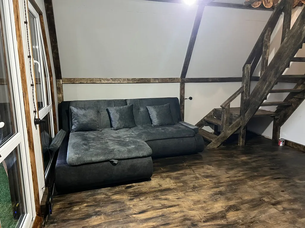 Уютный коттедж в живописной горной долине