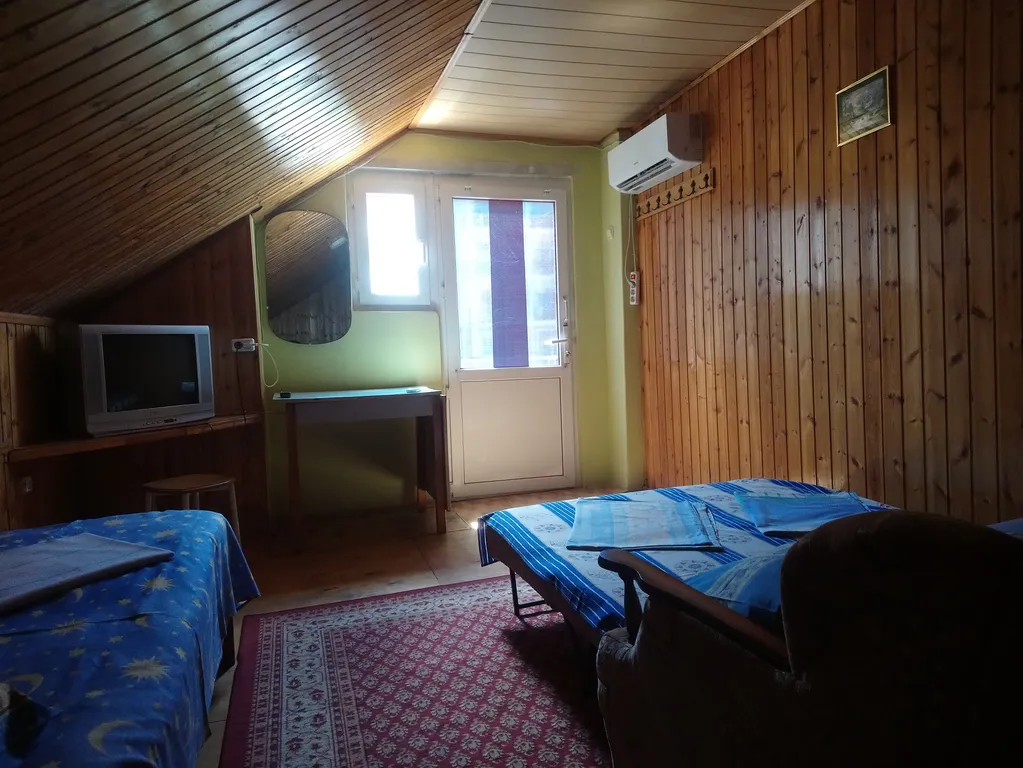 Коттедж Часть дома в центре города — Геленджик