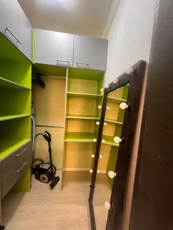 Квартира Квартира с 2 спальнями и балконом — Раздольное