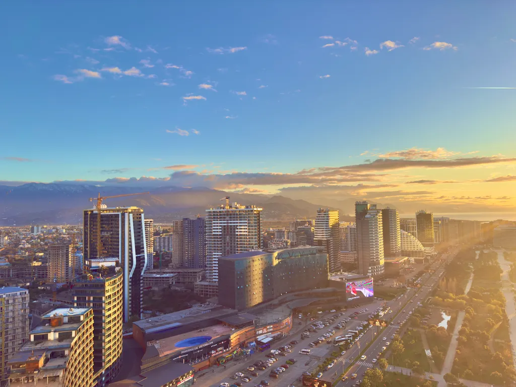 Солнечная студия на берегу моря