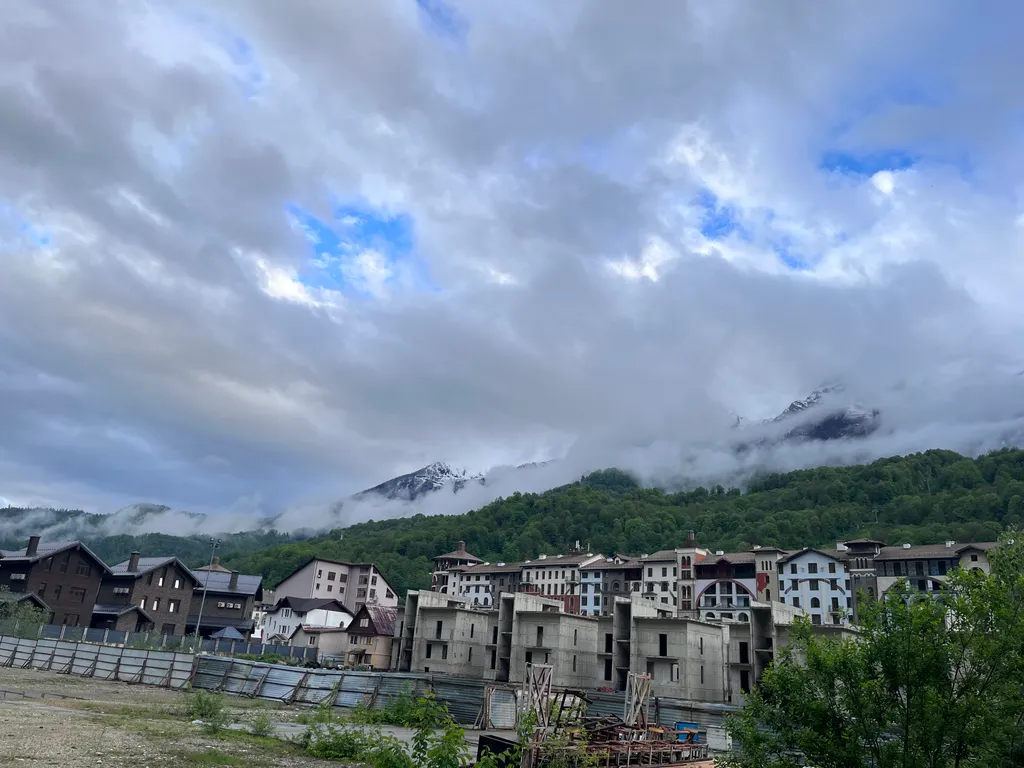 Студия с видом на горы