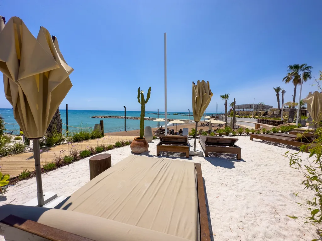 Стильный апартамент в отельном комплексе Azura World В