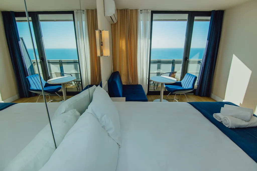 Апартаменты с видом на море на первой линии