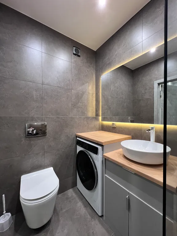 Квартира с современным ремонтом в новом жк в центре городе