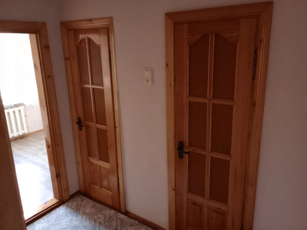 Комфортная 2-комнатная квартира с маленьким парком во дворе