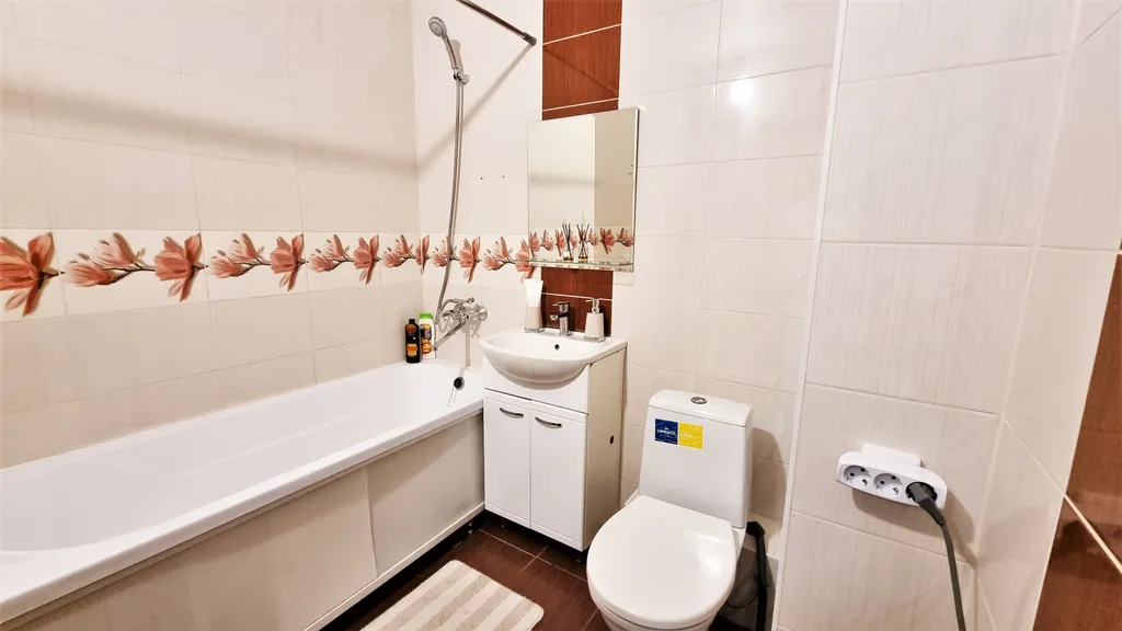 Квартира Апартамент добрый дом рядом с жк новин — Тюмень