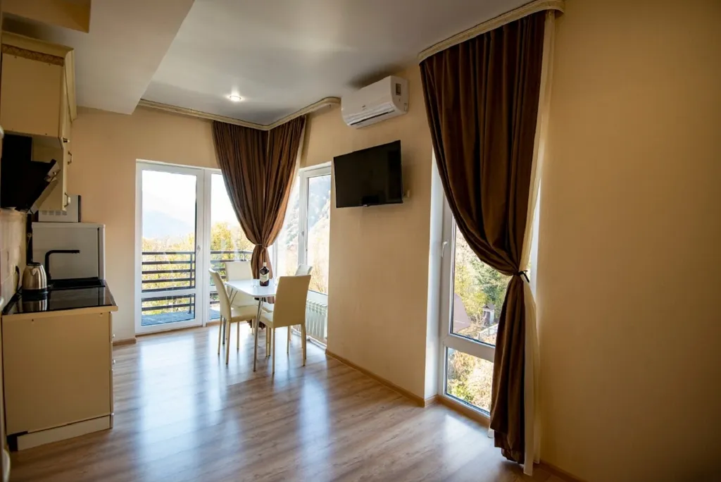 Апартаменты с видом на горы