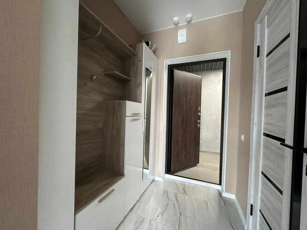 Дизайнерская студия Ls-family comfort вид на горы и город с 4 этажа