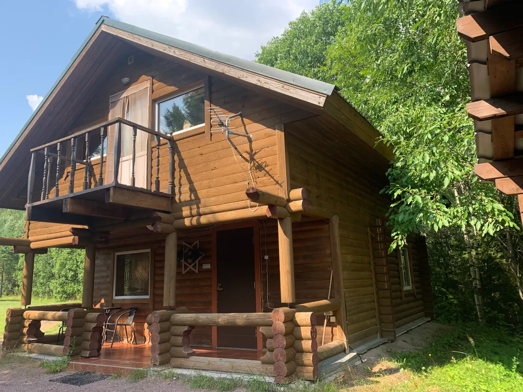 Коттедж Дом в Карелии у реки с сауной на 4 человека — аренда посуточно в Хелюля