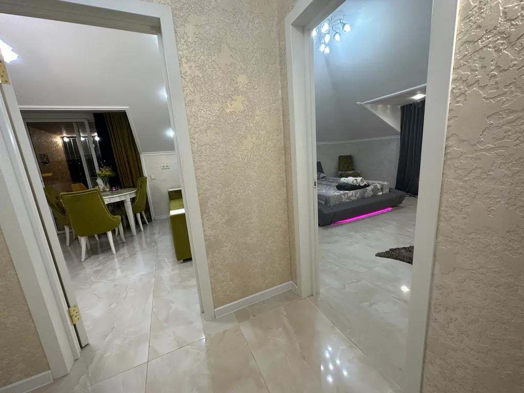 Шикарный двухкомнатный люкс с терассой