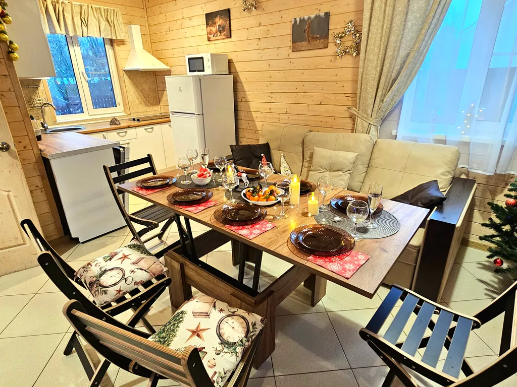 Коттедж Коттедж с баней на дровах и горячем уличным чаном — Снегиревка