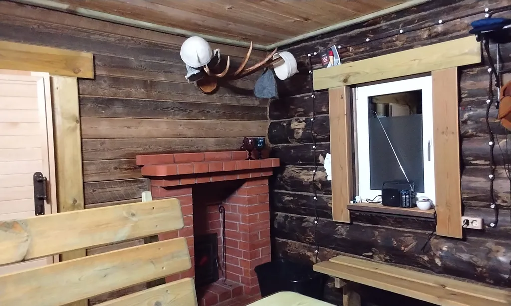 Домик у леса