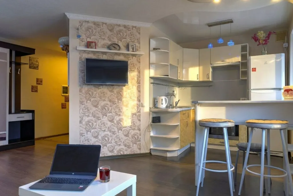 Евродвушка напротив Титан Арены