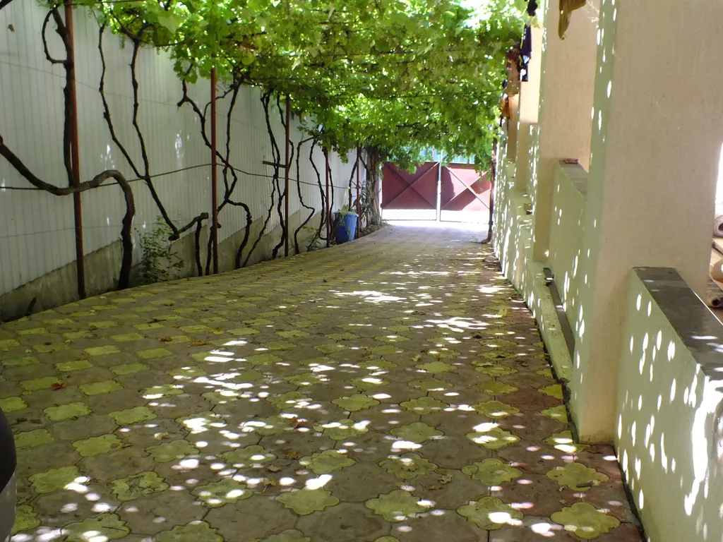 Трёхместный номер на втором этаже