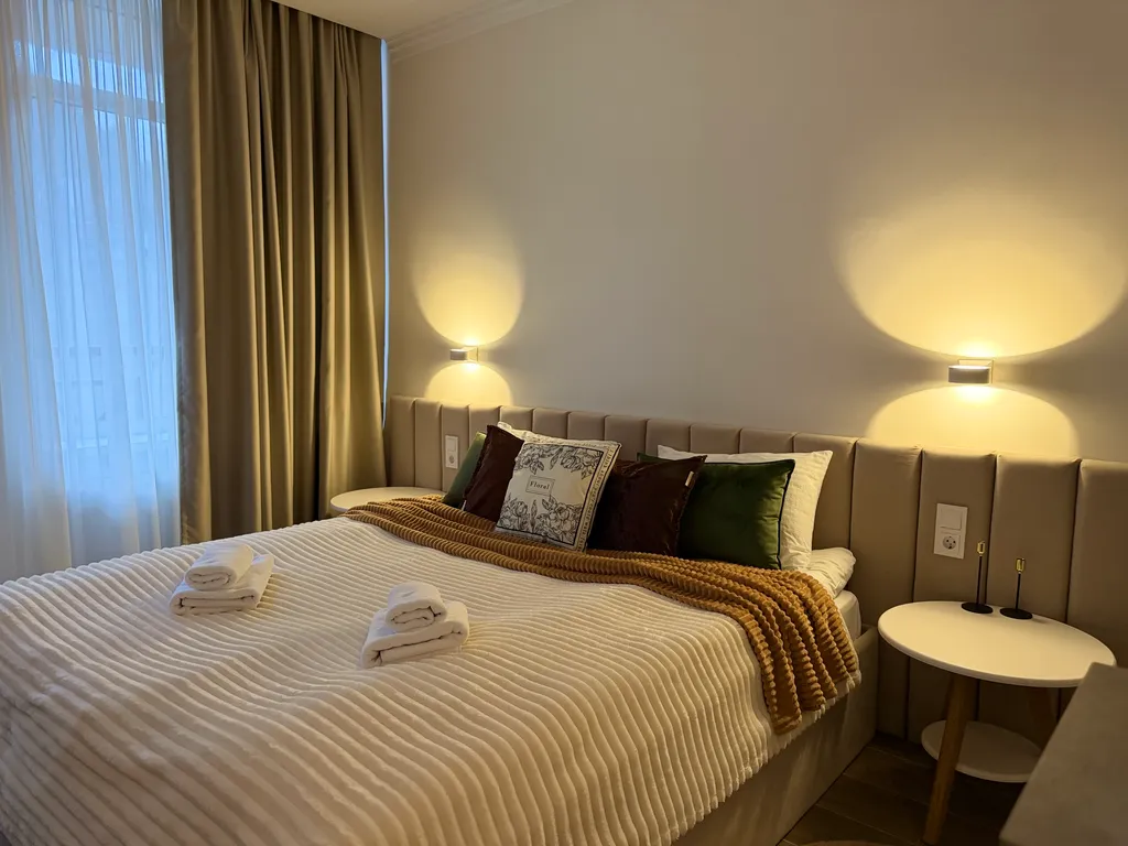 Студия в современном апарт-отель Таукель в самом центре Домбая