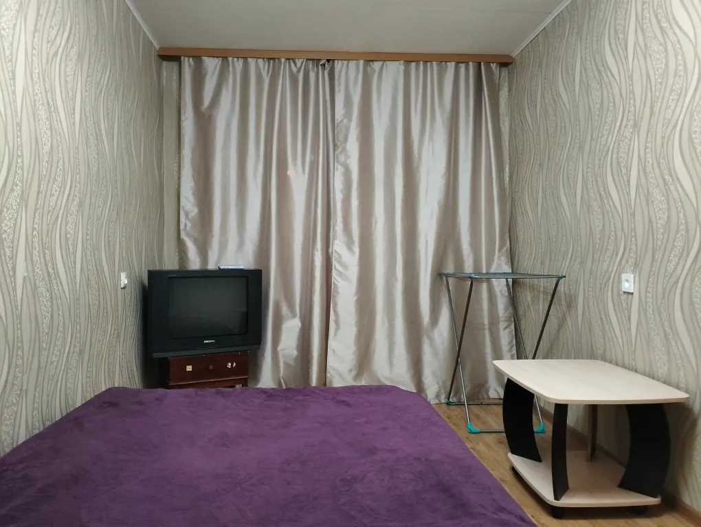 Квартира Уютная теплая квартира — Волхов